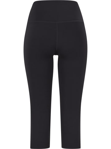Urban Classics Urban Classics Ladies Capri Leggings Ladies Capri Leggings in black