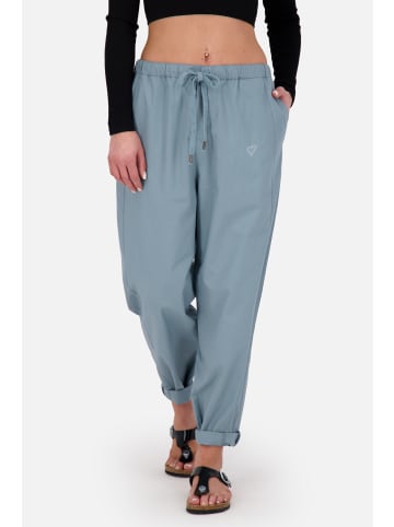 alife and kickin Hose LatissiaAK A in storm
