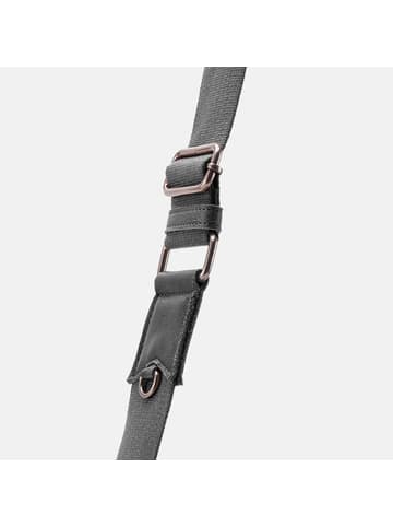 FREDs BRUDER Layer Umhängetasche Leder 38 cm black 1