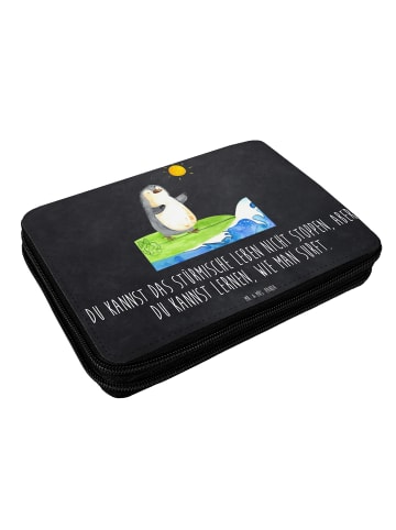 Mr. & Mrs. Panda Federmäppchen Pinguin Surfer mit Spruch in Kreidetafel
