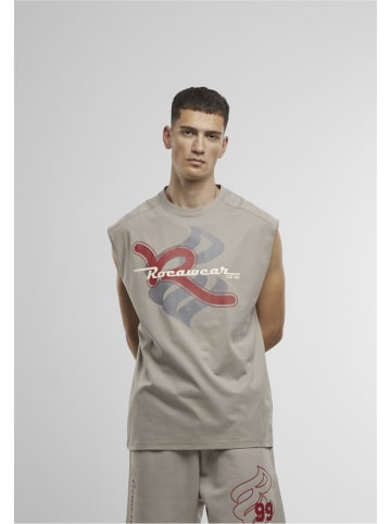 Rocawear Tanks & Cami in wet weather