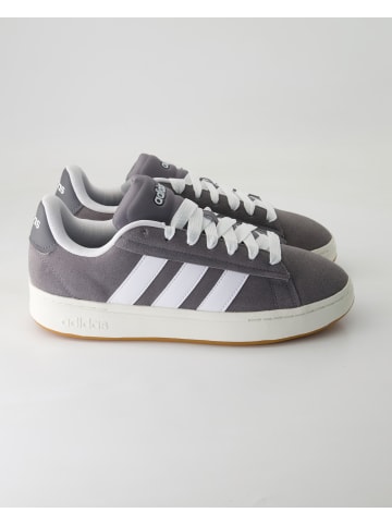 adidas Sportliche Schnürschuhe in Grau