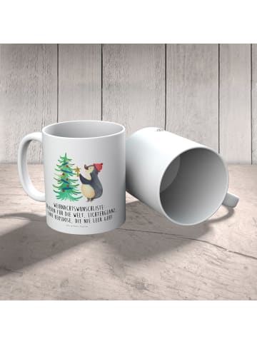 Mr. & Mrs. Panda Kaffeetasse Pinguin Weihnachtsbaum mit Spruch in Weiß