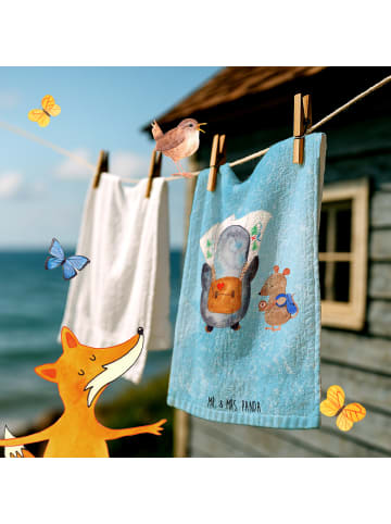 Mr. & Mrs. Panda Gästehandtücher Pinguin & Maus Wanderer ohne Sp... in Eisblau