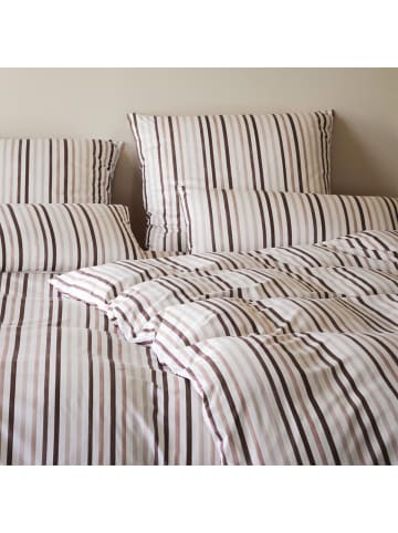 Elegante Bettwäsche Waterstripe in rouge