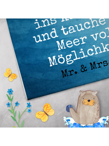 Mr. & Mrs. Panda Handtuch Orca Design mit Spruch in Weiß