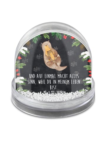 Mr. & Mrs. Panda Schneekugel Weihnachten Otter Kind mit Spruch in Kreidetafel