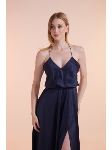 Unique Kleid Silky Classic Dress in Night Blue