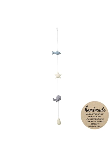 nordic coast company Wandgirlande Musselin Wal Mobile hängend