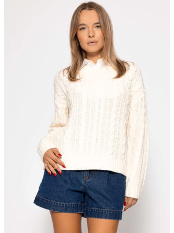 SASSYCLASSY Zopfstrickpullover mit V-Ausschnitt in Offwhite