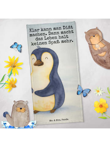 Mr. & Mrs. Panda Strandtuch Pinguin Diät Design mit Spruch in Weiß