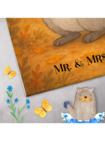 Mr. & Mrs. Panda Handtuch Waschbär Kürbis Design mit Spruch in Weiß