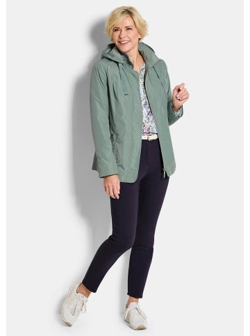 GOLDNER Kurzgröße: Outdoor-Jacke mit Kapuze in graugrün