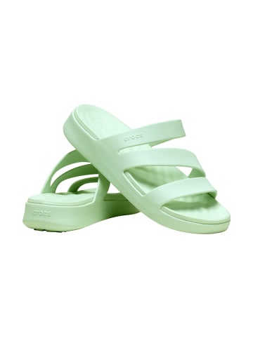 Crocs Getaway Strappy Sandalen zum Reinschlüpfen Grün