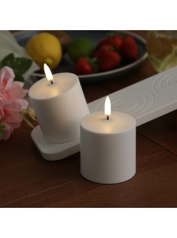 Uyuni 2x LED Kerzen mit Ladestastion aufladbar Timer für Außen 6,8x6,8cm in weiß