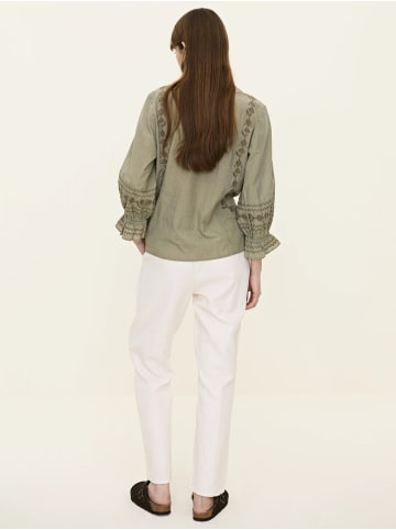 Odd Molly Shirt Garden in SMOGGY GREEN