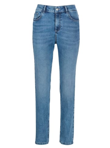 GOLDNER Kurzgröße:  Jeanshose CARLA in hellblau