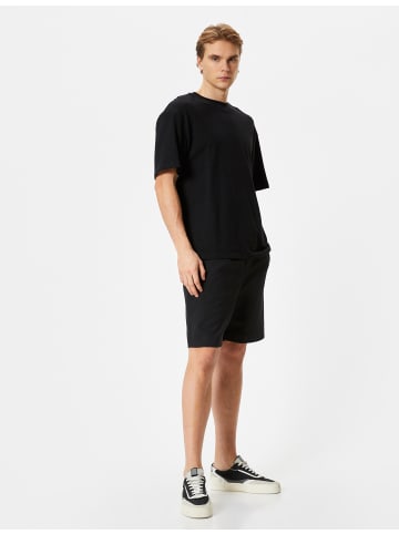KOTON Shorts in Schwarz