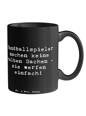 Mr. & Mrs. Panda Tasse Spruch Handball Wurf mit Spruch in Schwarz