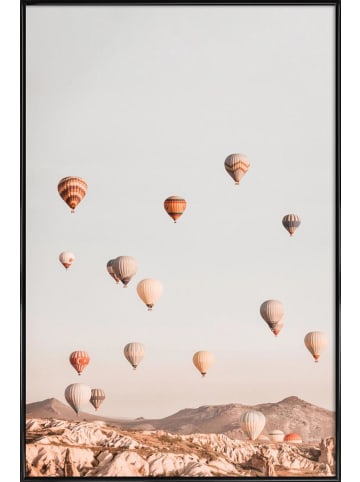 Juniqe Poster in Kunststoffrahmen "Hot Air Balloons" in Braun & Cremeweiß