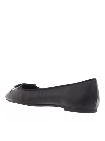 Michael Kors Nori Flat Black in black