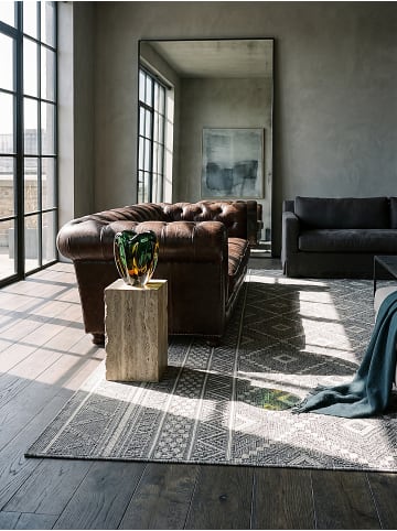 KADIMA DESIGN Wetterfester Flachwebteppich mit Ethno-Rautenmuster und Bordüre in Grau