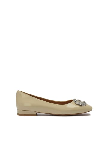 Kazar Pumps in Beige