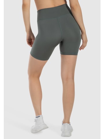 SMILODOX Shorts Darbie in Grün