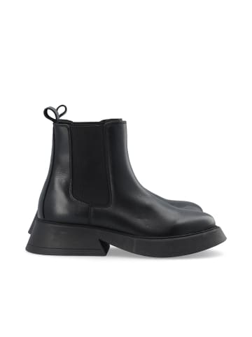 Bianco Chelsea Boots in Black
