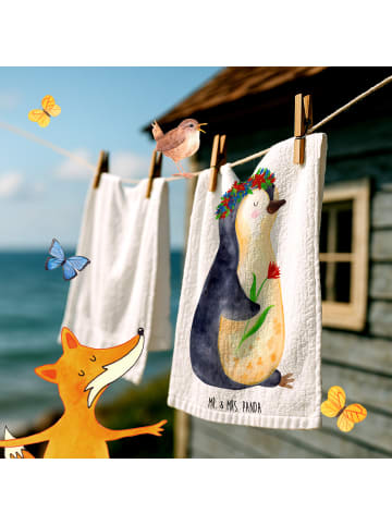 Mr. & Mrs. Panda Baumwollhandtuch Pinguin Blumen ohne Spruch in Weiß