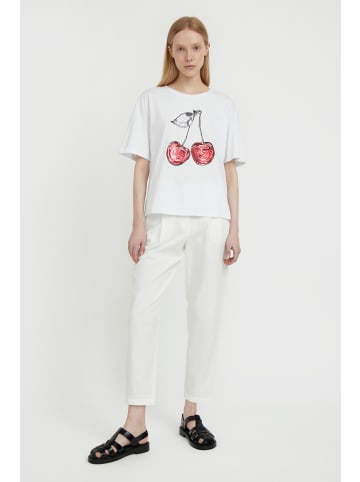 Finn Flare Kurzarmshirt Kirsche in white
