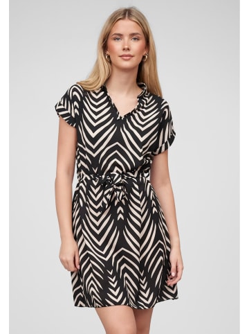 Cloud5ive Cloud5ive Kleider in black