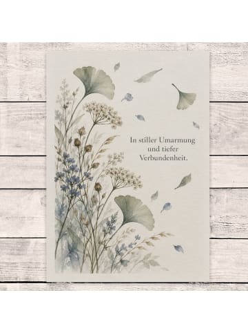 Trauerkarte Blumen sanft Design mit Spruch in Weiß