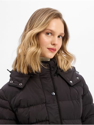 Marie Lund Steppjacke in schwarz