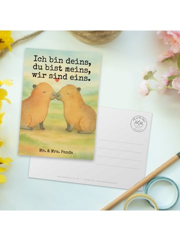 Mr. & Mrs. Panda Postkarte Capybara Liebe Design mit Spruch in Weiß
