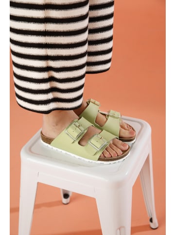 Aniston SHOES Pantolette in lindgrün