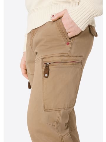 Timezone Cargo Hose mit seitlichen Taschen und Knopfverschluss in Beige