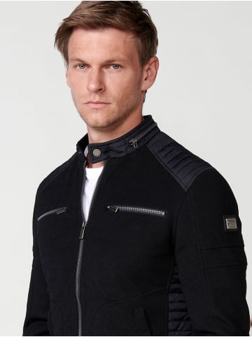 KOROSHI Jacke. in SCHWARZ