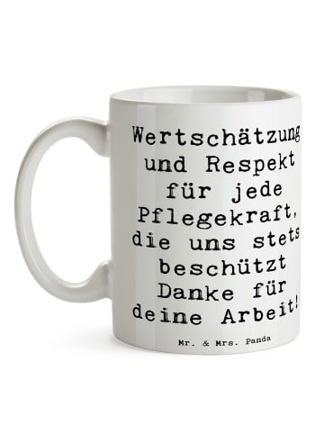 Mr. & Mrs. Panda Mug Spruch Pflegekraft Wertschätzung mit Spruch in Weiß