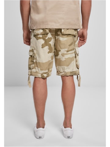 Brandit Cargo Shorts in sandcamo