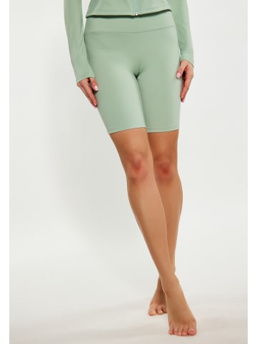 IZIA Damen Shorts in Mint