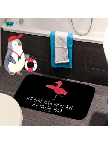 Mr. & Mrs. Panda Badvorleger Flamingo Yoga mit Spruch in Schwarz