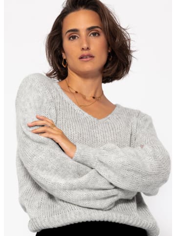 SASSYCLASSY Pullover mit V-Ausschnitt in Grau
