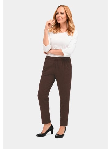 GOLDNER Wärmende Schlupfhose LOUISA in knitterarmer Ware in camel / anthrazit