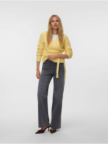 Vero Moda Strickjacke in Pale Banana