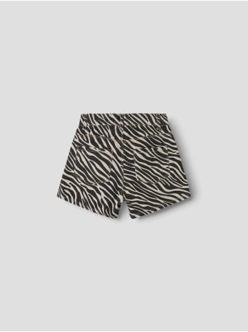 name it Shorts in Cement