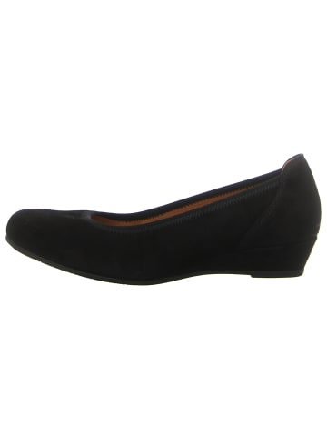 Gabor Flacher Pump in schwarz