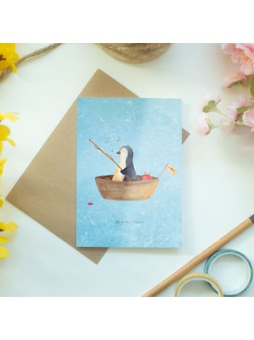 Mr. & Mrs. Panda Glückwunschkarte Pinguin Angelboot ohne Spruch in Eisblau