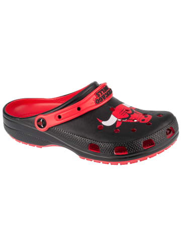 Crocs Crocs Classic NBA Chicago Bulls Clog in Schwarz