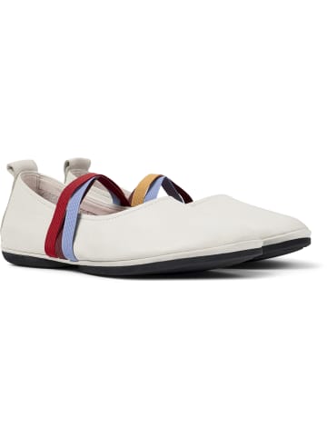 Camper Ballerinas " Right Nina " in Weiß Natural